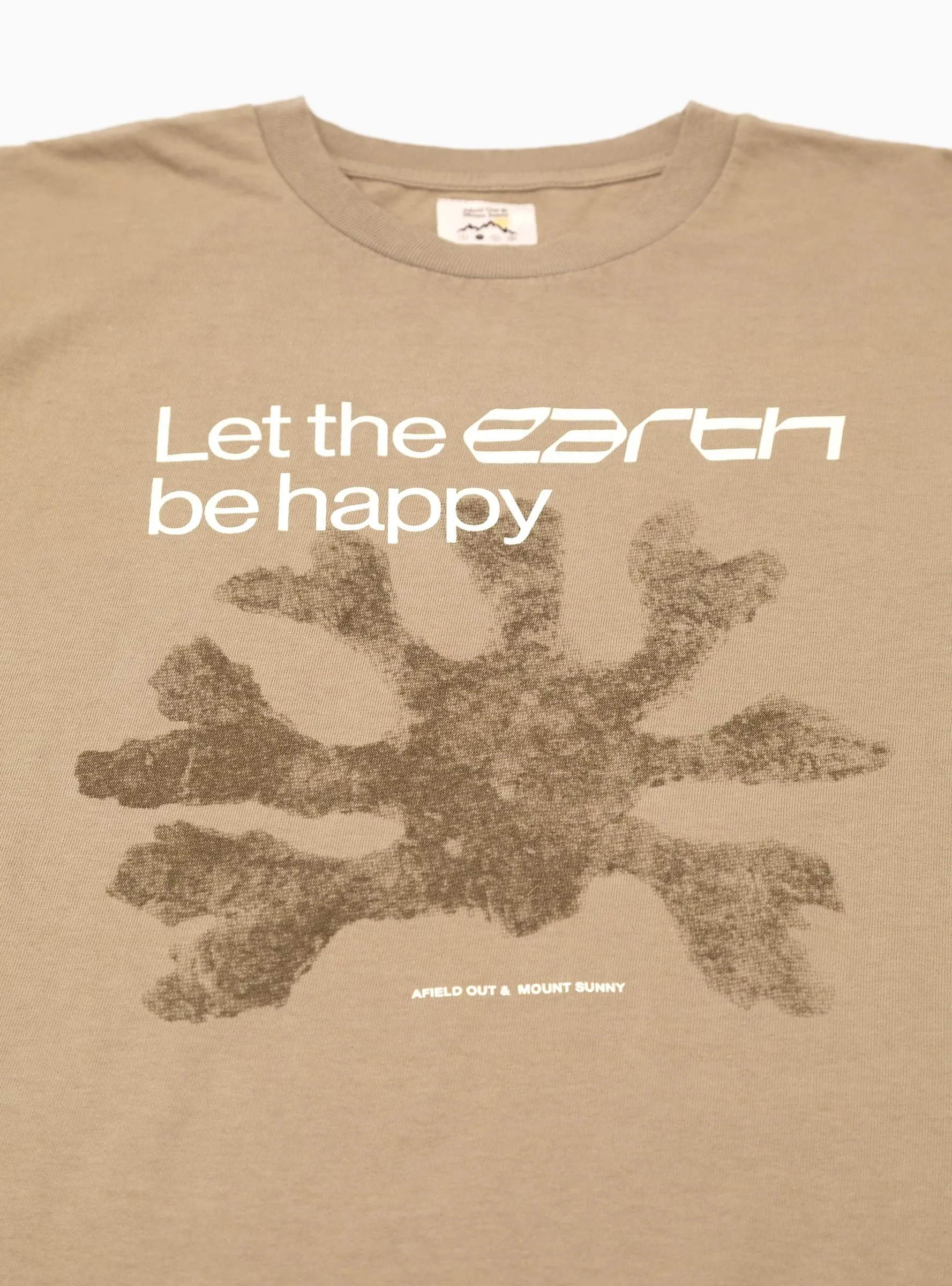 Earth T-shirt Sand