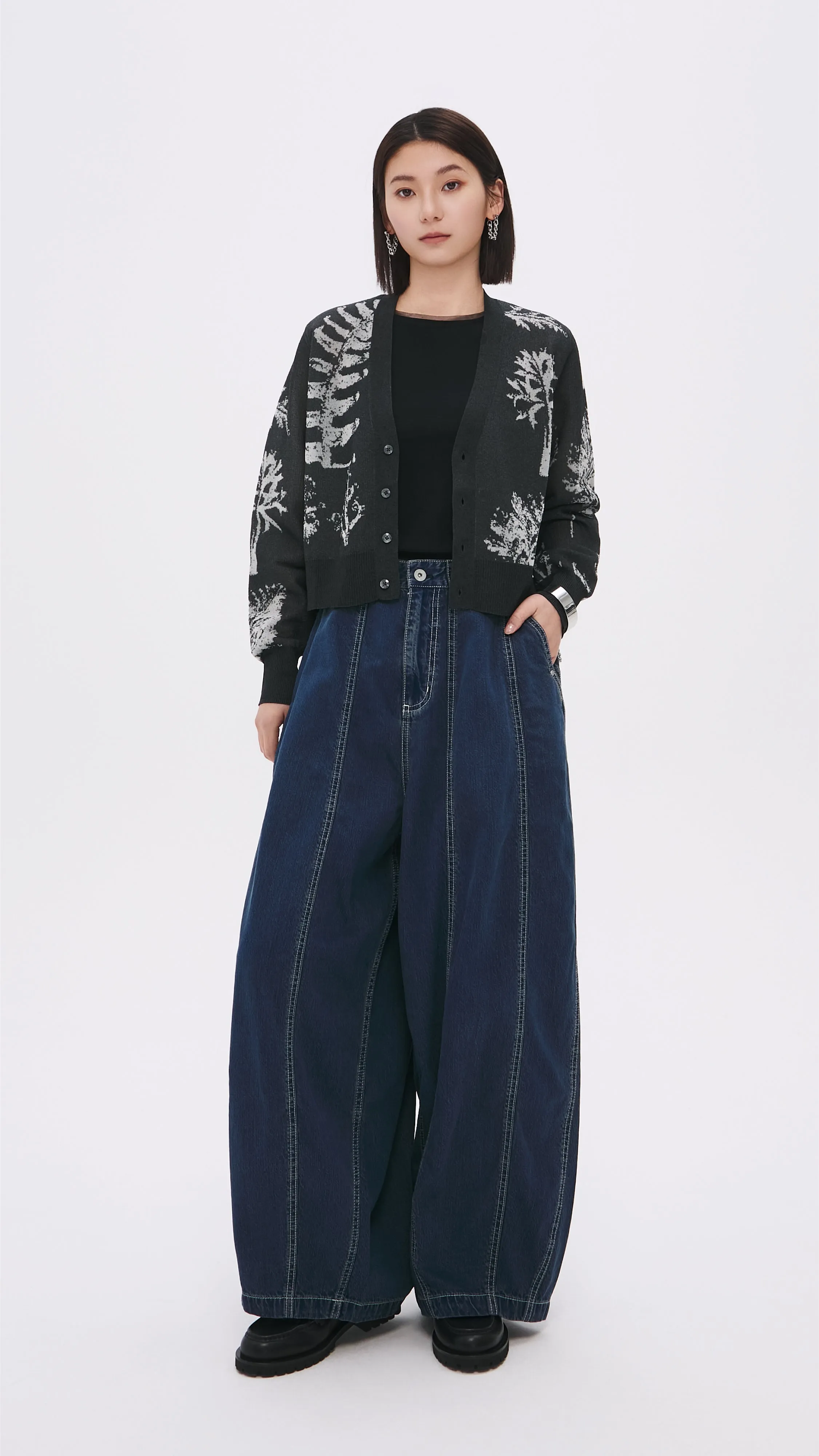 Knitted Sheer Plants Graphic Cardigan