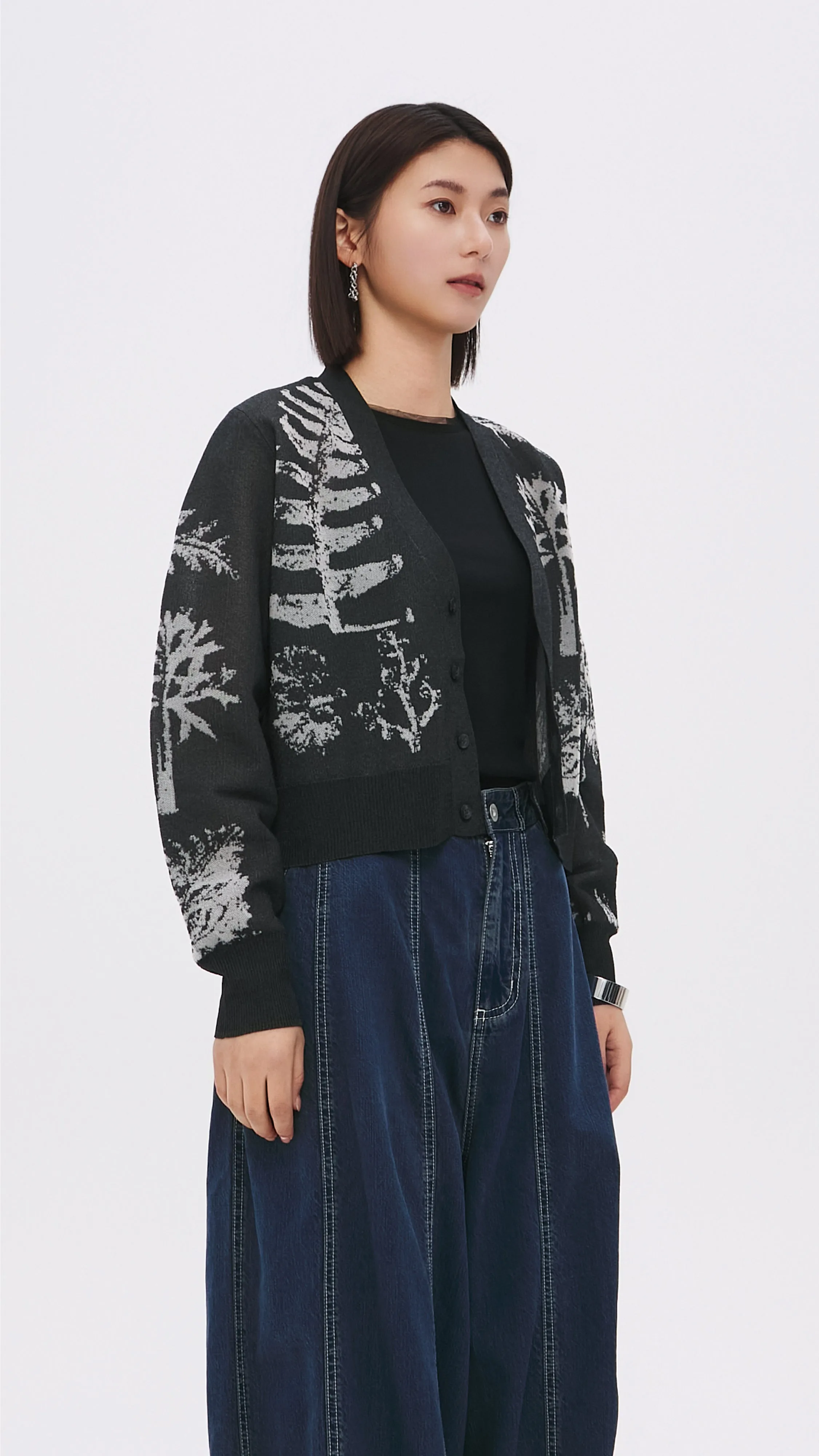 Knitted Sheer Plants Graphic Cardigan