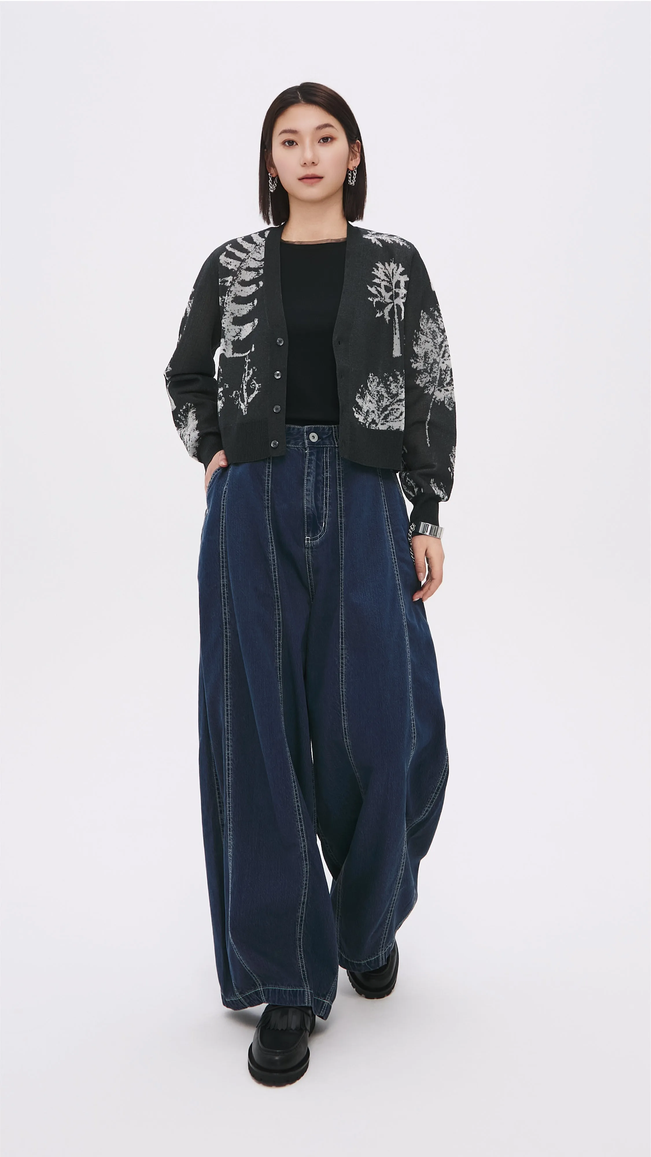 Knitted Sheer Plants Graphic Cardigan